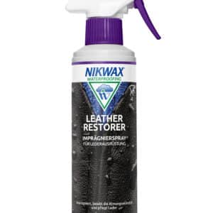 Eine 300ml Flasche Leather Restorer von Nikwax.